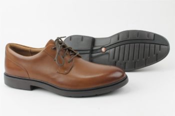 Un-Tailor-Tie-Clarks-200925174648.JPG