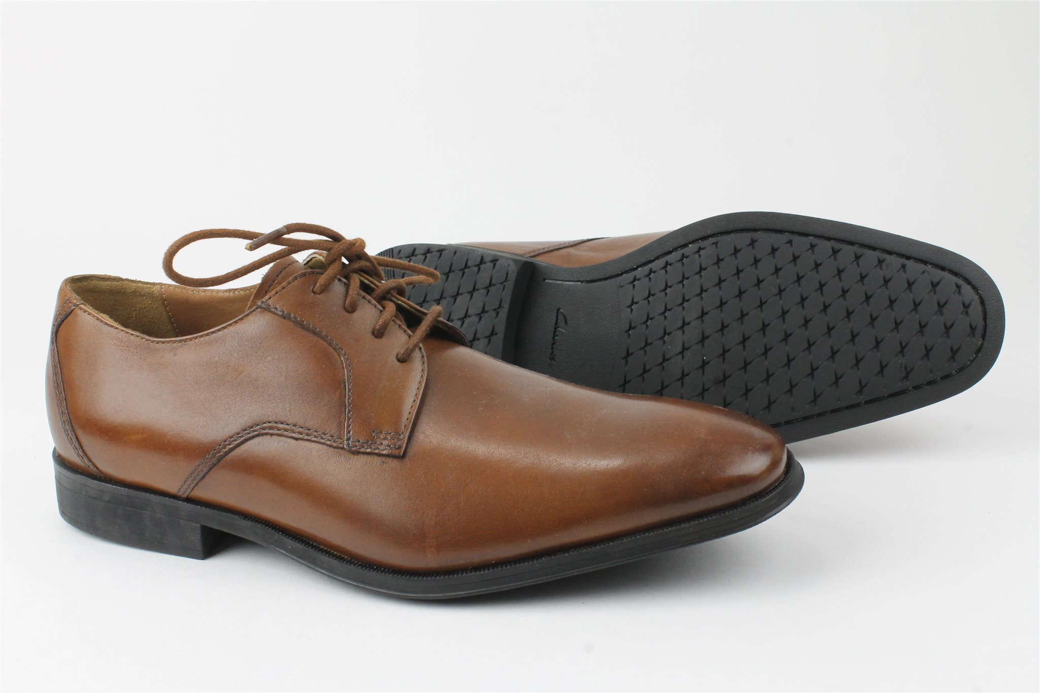Buy Clarks Men Gilman Lace Oxford Shoes Dark Tan Online Brands For Less ...