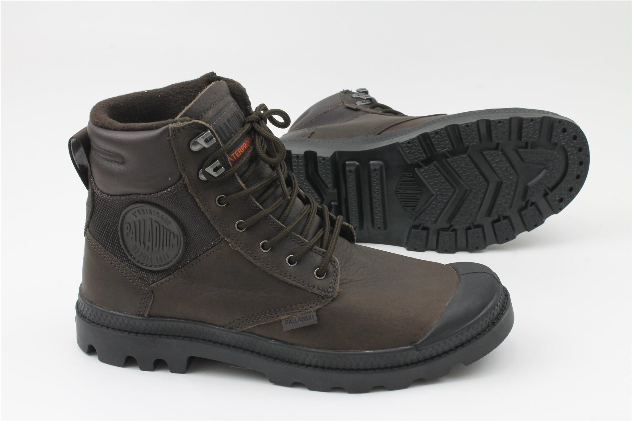 Palladium Pampa Shield WP bij Happy Walker - Beoordeeld met 9,7