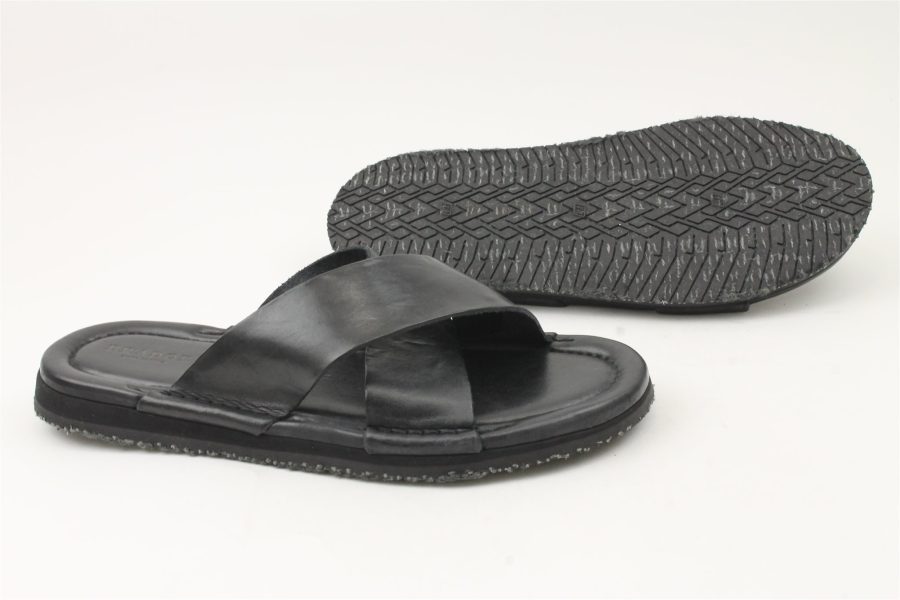 cross slipper