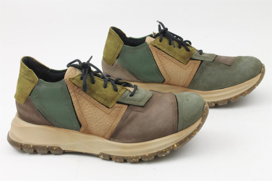patch sneaker