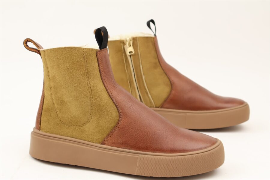 Sneaker laars