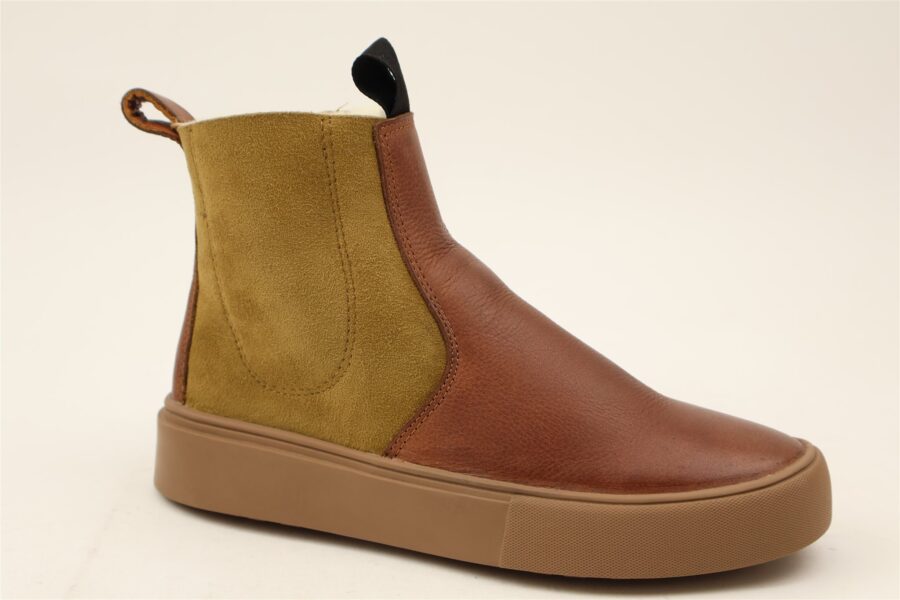 Sneaker laars