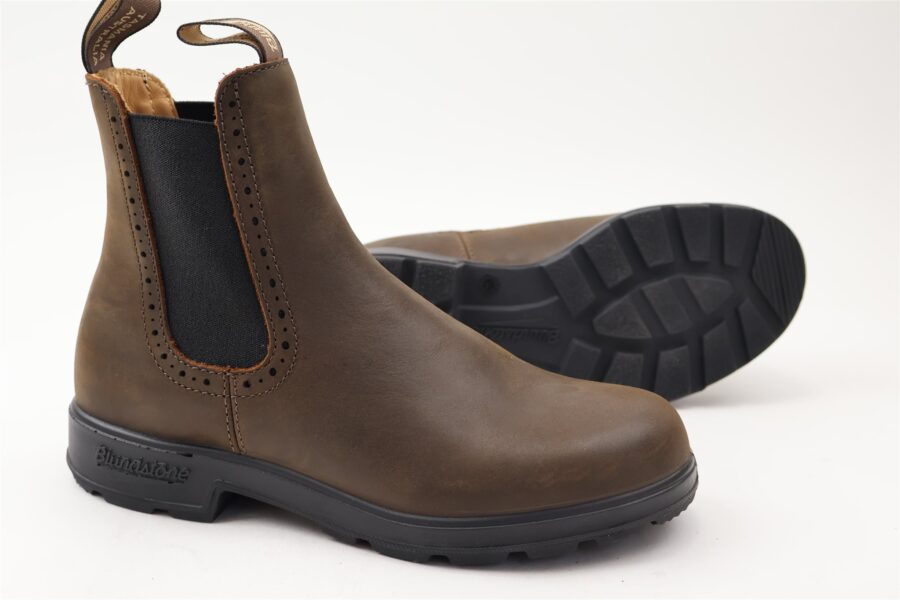 chelsea boot womens
