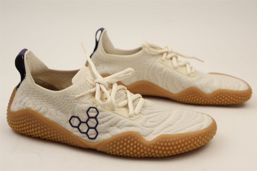 Motus studio sneaker