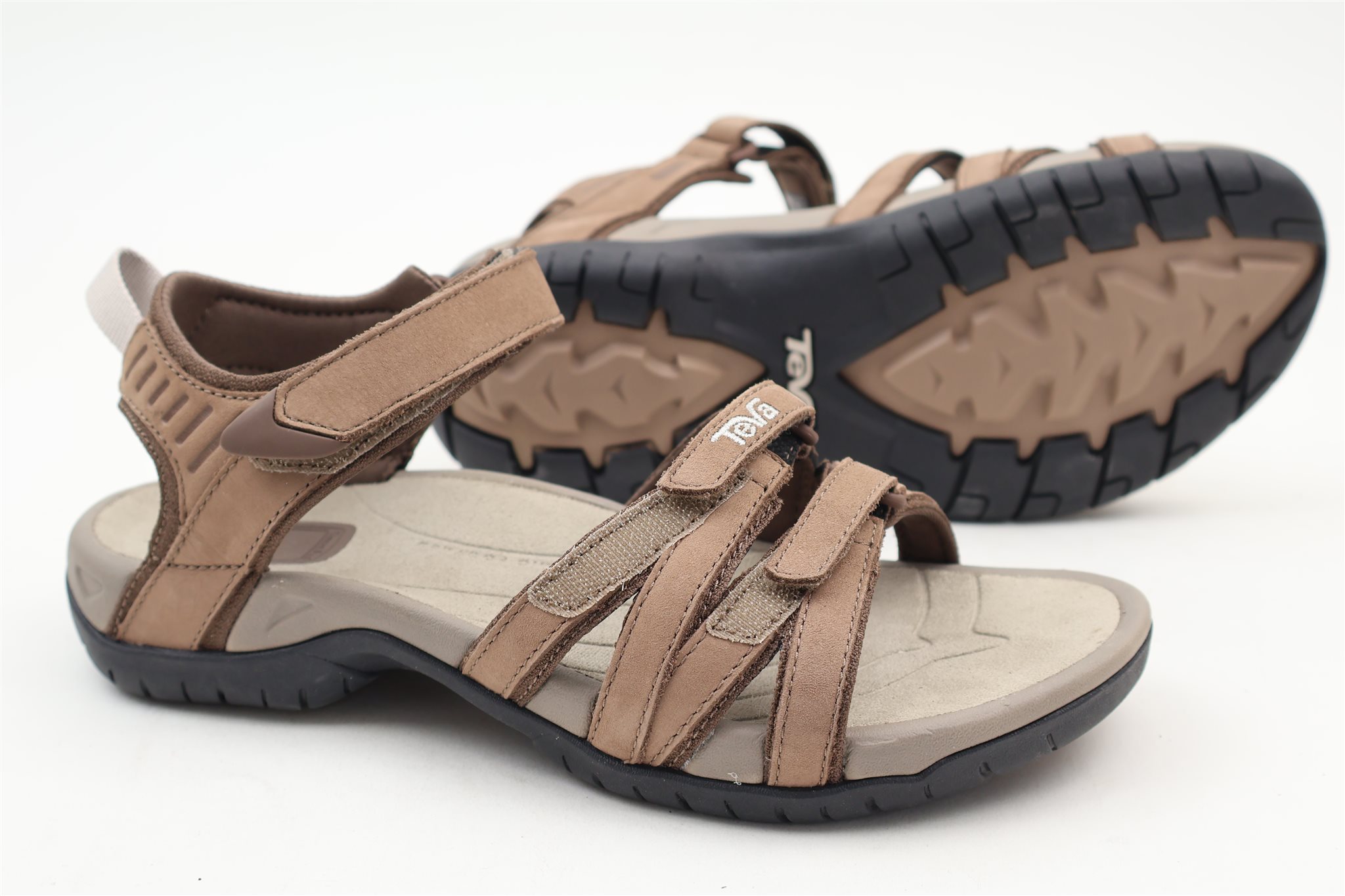 tirra leather caribou